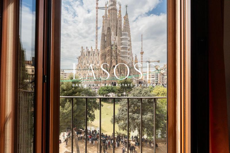 Foto c8b81b7d-1d43-4721-8e10-bc0b6c7909e3. Alquiler apartamento  en alquiler con vistas a la sagrada familia en Barcelona