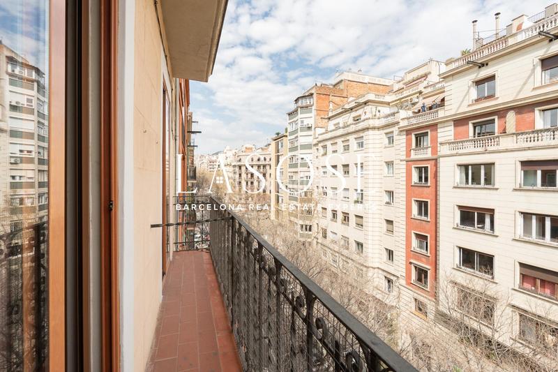 Foto 86c8f2c1-3e5e-4893-a014-b57e78ca9c12. Miete appartement in Sagrada Família Barcelona