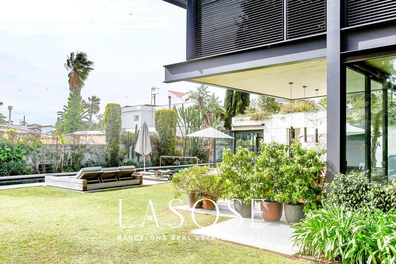 Foto c6b8650b-4e0b-4a2f-ba65-3f5b7b93c876. Chalet avec parking piscine dans Can Girona - Terramar - Vinyet Sitges
