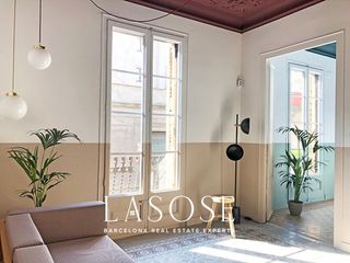 Piso  Calle plaza de la llana. Apartamento  renovado en el corazón histórico de barcelona  ciut