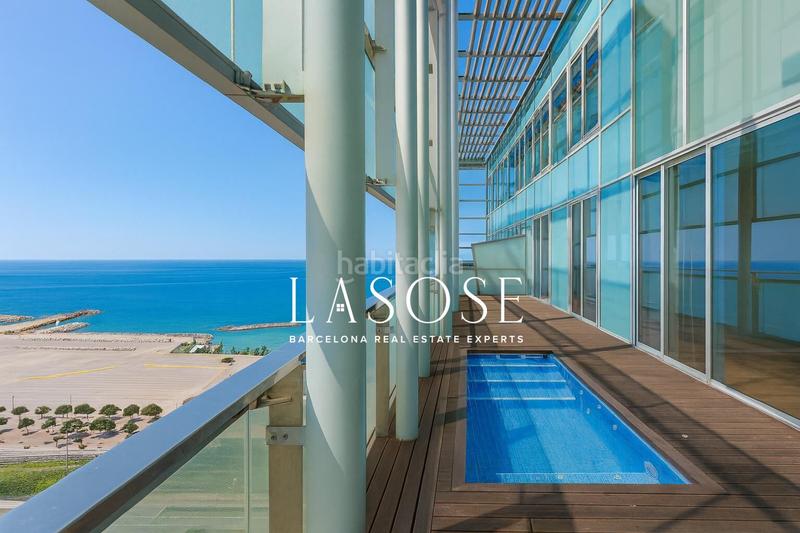 Foto 2b01dd39-259b-40e3-bc6c-675752794828. Alquiler piso ático dúplex con encanto completamente reformado en alquiler en diagonal mar en Barcelona