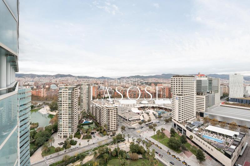 Foto 34889ee1-7700-46a0-9e6a-3c3da09bca0f. Alquiler piso ático dúplex con encanto completamente reformado en alquiler en diagonal mar en Barcelona