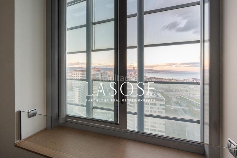 Foto 60f5d585-5555-4839-822f-6ed44d61e8fd. Alquiler piso ático dúplex con encanto completamente reformado en alquiler en diagonal mar en Barcelona