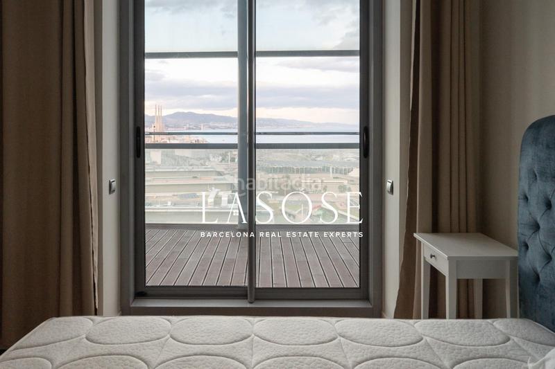 Foto c3e389b2-9cf3-41a0-a63d-c6f11bfe346e. Alquiler piso ático dúplex con encanto completamente reformado en alquiler en diagonal mar en Barcelona