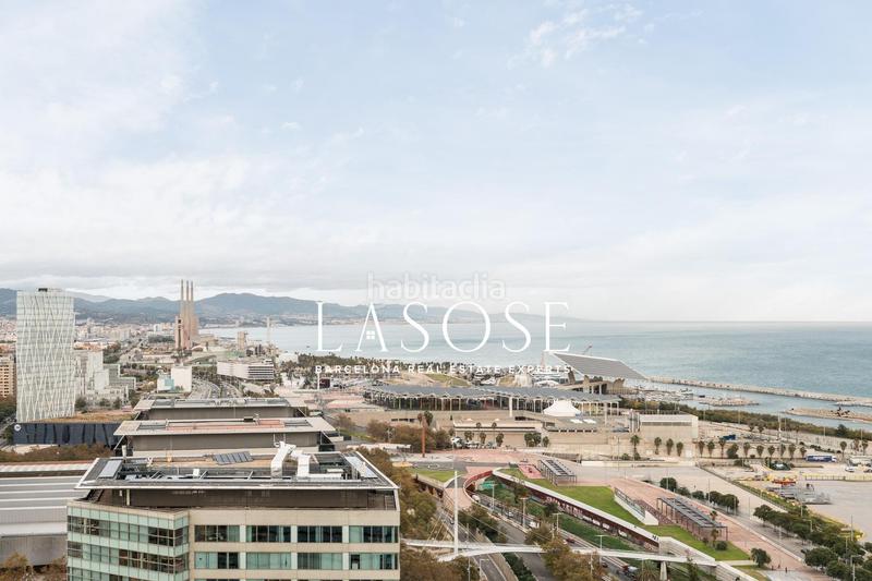 Foto df765a49-3c59-4e1e-98c1-bcc8f3acaffe. Alquiler piso ático dúplex con encanto completamente reformado en alquiler en diagonal mar en Barcelona