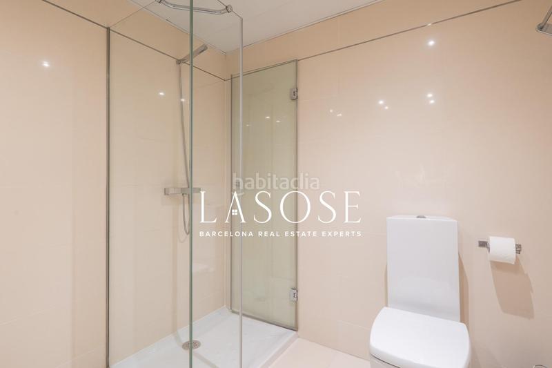 Foto fa5ce82f-40d2-4ee3-ac2b-74b49264fbd0. Alquiler piso ático dúplex con encanto completamente reformado en alquiler en diagonal mar en Barcelona