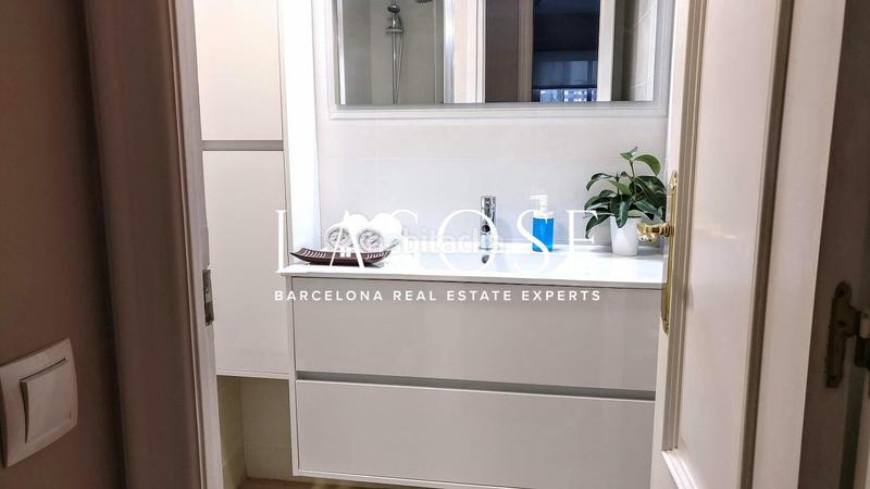 Foto cdc93212-5373-4a81-a359-ca442ab64e90. Lloguer pis amb calefacció a Barri de les Corts Barcelona