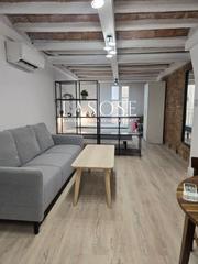 Affitto Piccolo appartamento  Carrer portal nou. Estudio reformado y amueblado en alquiler al lado del arco del t