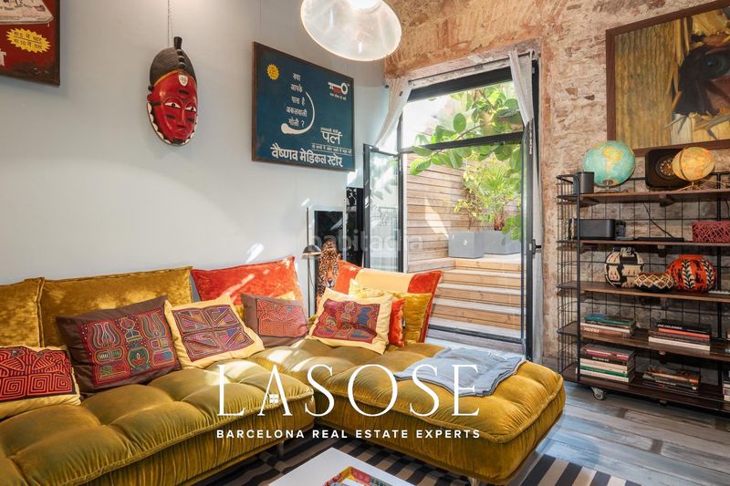 Foto 7cc3dc57-ccd8-4075-b88a-3d0aab32f1a1. Pis amb calefacció piscina a Gòtic Barcelona