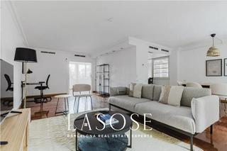Location Appartement  Carrer enric gimenez. Elegante apartamento de tres dormitorios con piscina y terraza e