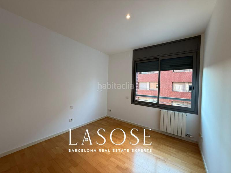 Foto 20f4b063-c1fb-4b99-8f8e-7cb74be22b5c. Location appartement avec parking dans Tres Torres Barcelona