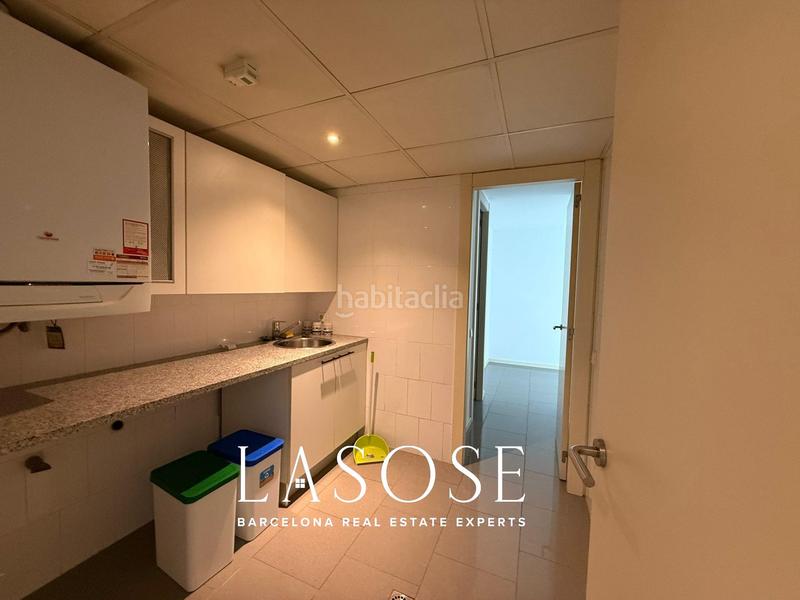 Foto 2505b987-f1e0-4960-9c8b-3c8d6c447f13. Location appartement avec parking dans Tres Torres Barcelona