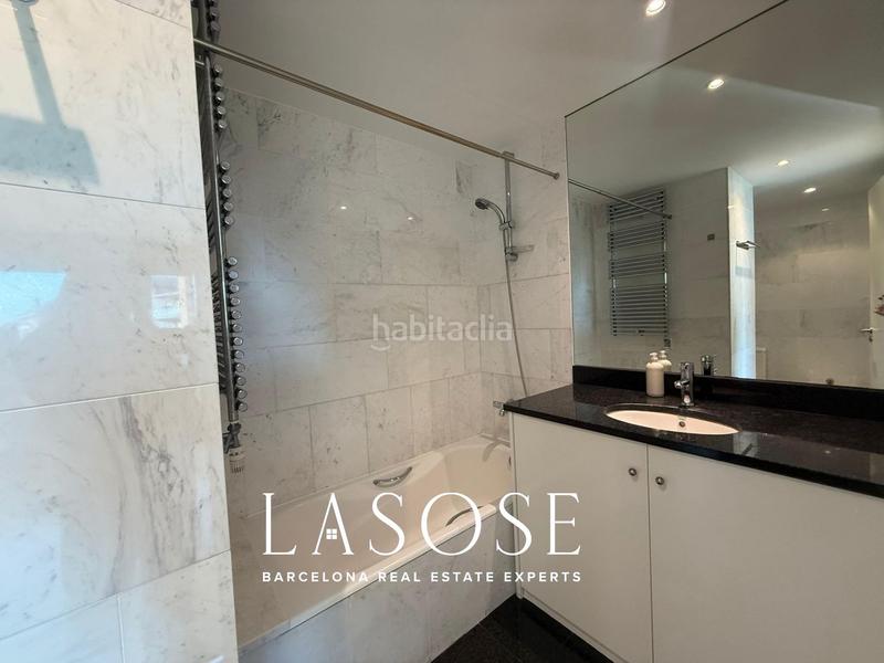 Foto a6b65c5c-b2a7-466c-a89d-064790683e77. Location appartement avec parking dans Tres Torres Barcelona