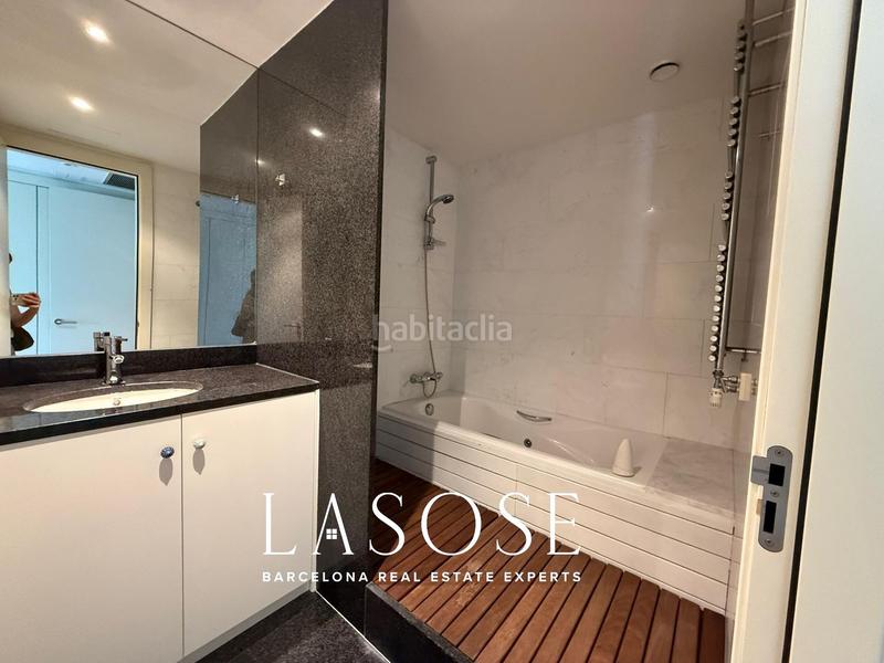 Foto ec2f2648-321f-4a06-92c5-a4373cdcd117. Location appartement avec parking dans Tres Torres Barcelona