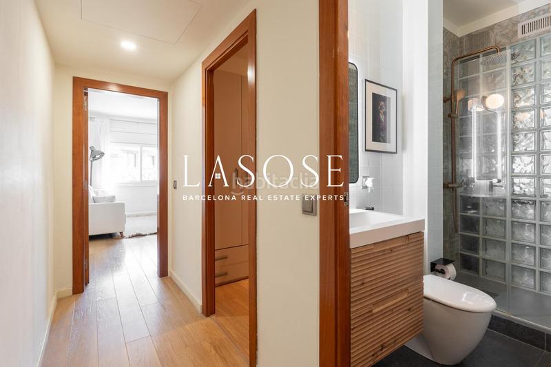 Foto db31906f-19e4-44c6-a829-56c789d02d3d. Appartamento in Hostafrancs Barcelona