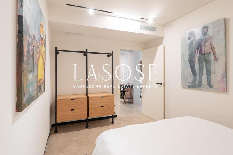 Foto 10d4aa5c-faa3-40d3-a492-cfac2abdc0ce. Local commercial dans Raval Barcelona