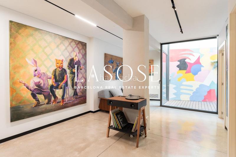 Foto 1d144b20-a267-4238-81fd-aacb35cc2329. Local commercial dans Raval Barcelona