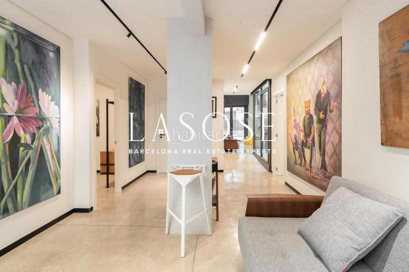 Foto 4a64fd0c-dbb9-4b26-917c-31f116cdb6ee. Local commercial dans Raval Barcelona