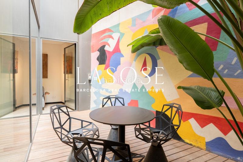 Foto 5d10b9d1-9a18-4cc7-b12a-e5ac18b0e6cd. Local commercial dans Raval Barcelona