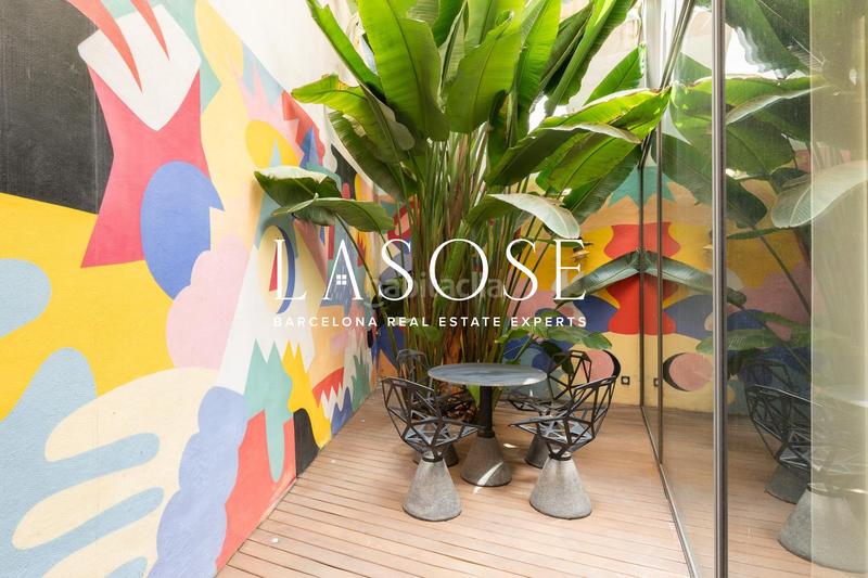 Foto 7fabd2da-d495-48a5-8d05-b39def344c53. Local commercial dans Raval Barcelona