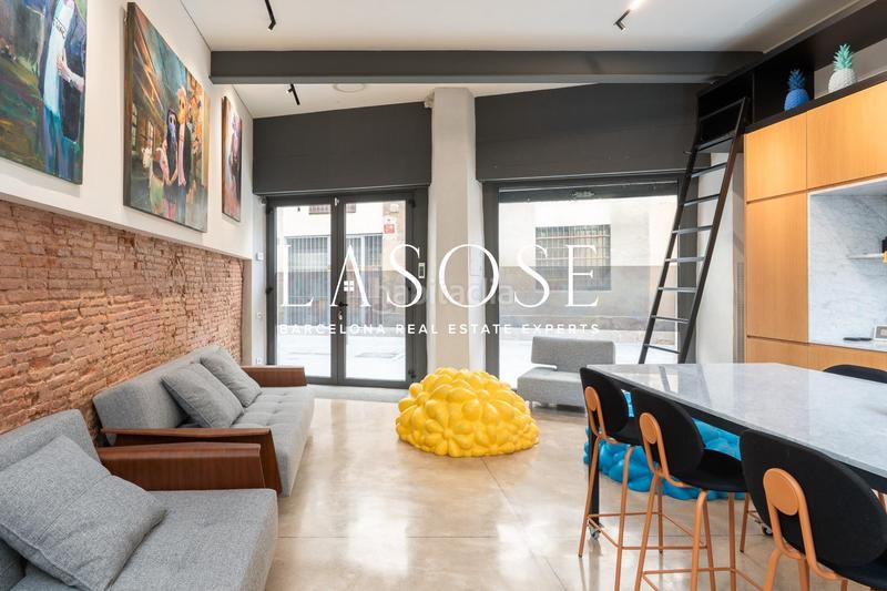 Foto caea03e9-ac72-46b1-8a74-ed60627544e6. Local commercial dans Raval Barcelona