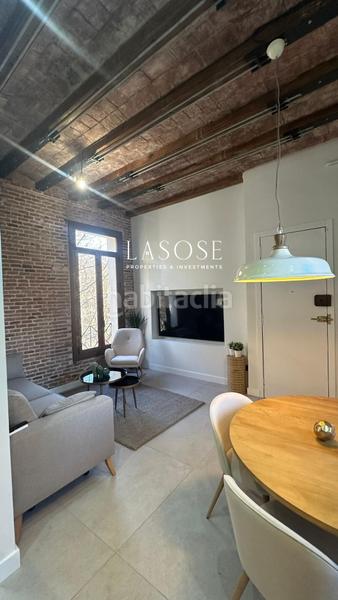 Foto 9ed8de0e-b710-494d-a489-cc5892ae6499. Rent flat in Sant Antoni Barcelona