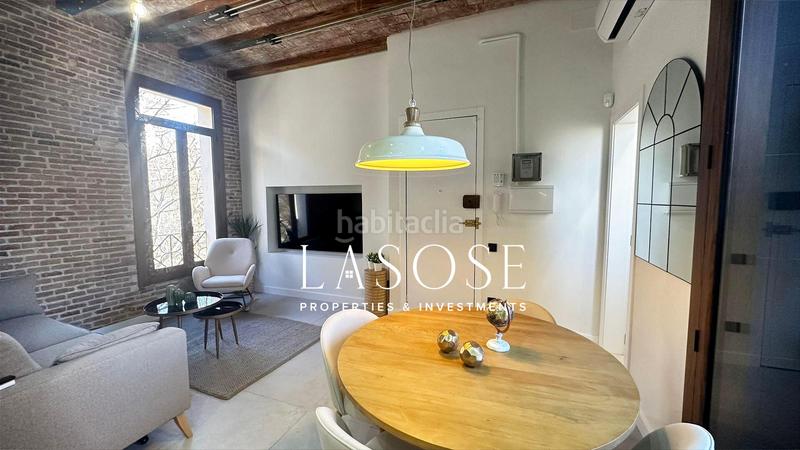 Foto d4d320b7-cde3-4a19-bba1-3ae7e2c3c32c. Rent flat in Sant Antoni Barcelona