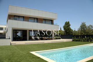 Chalet  Carrer carrer pepe de garraf. Fantástica y espaciosa vivienda de lujo de nueva construcción en
