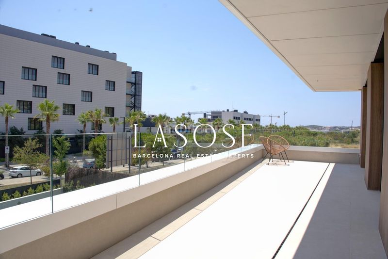 Foto 4b3b9374-46d2-43eb-9b9f-c55d87e2d967. Xalet amb aparcament piscina a Can Pei Sitges