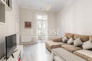 Pis a Carrer MUNTANER