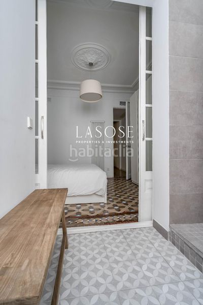 Foto ebd370a9-c1f4-453c-967c-3829ce4a11ee. Pis amb calefacció a Raval Barcelona