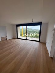Lloguer Pis  Carrer diligencies. Vivienda nueva en alquiler con parking zona montjuic en barcelon