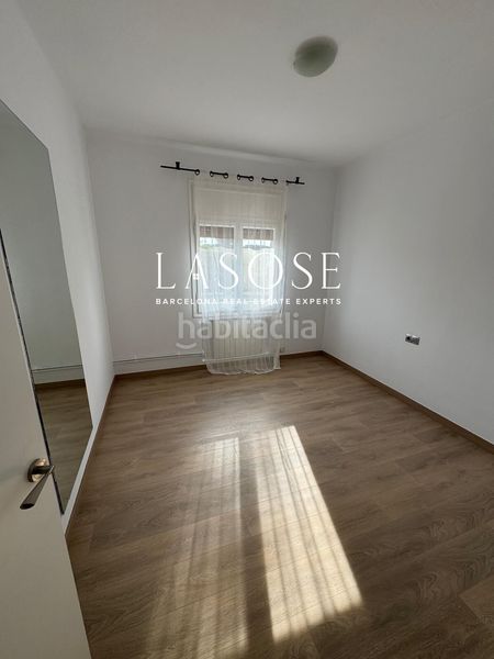 Foto 0bee77cf-a56b-4da2-a368-2ae44f5d50de. Casa amb calefacció piscina a Can Girona - Terramar - Vinyet Sitges