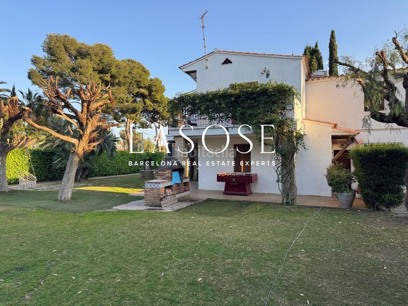 Foto 8546bbeb-9f97-4a04-926b-2f275eedbc9b. Casa amb calefacció piscina a Can Girona - Terramar - Vinyet Sitges