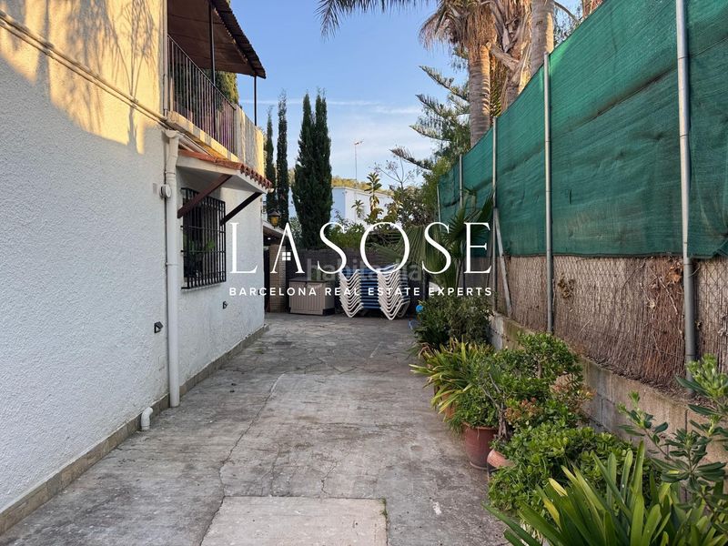 Foto ad9849df-2511-4406-b2c7-e68c00ed6170. Casa amb calefacció piscina a Can Girona - Terramar - Vinyet Sitges