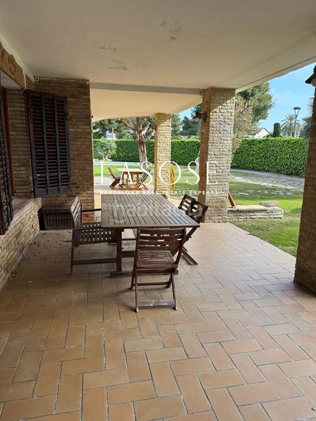 Foto c8a3deca-2953-4ad5-98a7-a65b54a69488. Casa amb calefacció piscina a Can Girona - Terramar - Vinyet Sitges