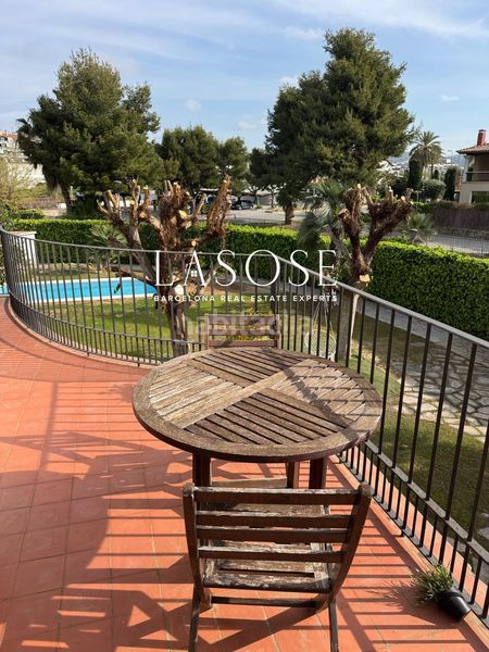 Foto e7313360-2d8c-4c1a-b5d1-d90076c573f0. Casa amb calefacció piscina a Can Girona - Terramar - Vinyet Sitges