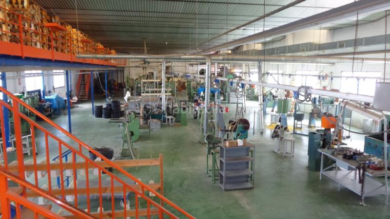 Foto 0e72bab3-9ec8-42ec-9c4a-4797592c4a30. Fabrikhalle in Campo Alto-Club de Campo Elda