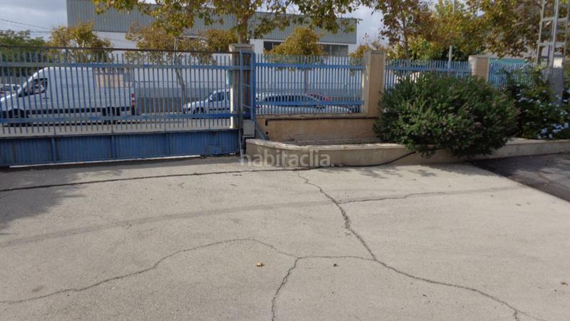 Foto c06888b0-80ec-440e-9c29-cd82303afda1. Fabrikhalle in Campo Alto-Club de Campo Elda