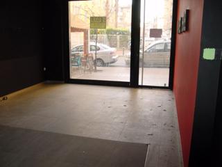 Local Comercial en Plaza de Toros-Avenida Chap-Trinquete. Super ocasion