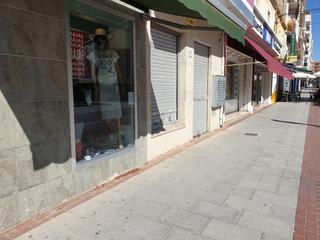 Lloguer Local Comercial a Fraternidad. Local céntrico
