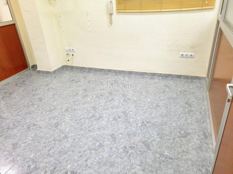 Foto 2fca297a-094d-4400-bed7-09fdfa6c9a8d. Local comercial a Fraternidad Elda