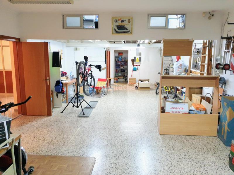 Foto d8bef195-589d-4c23-87aa-b05efa99dd1b. Local comercial a Fraternidad Elda