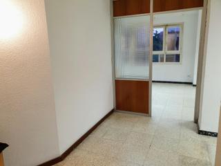 Oficina a Centro. Entreplanta en venta
