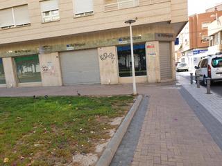 Lloguer Local Comercial a Plaza de Toros-Avenida Chapí-Trinquete. Buena oportunidad