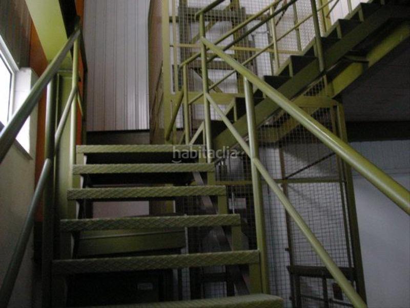 Foto 2fbde7fc-3030-4f83-b2bf-8668f89ec340. Bâtiment à usage industriel dans San Crispín-Huerta Nueva-Estación Elda