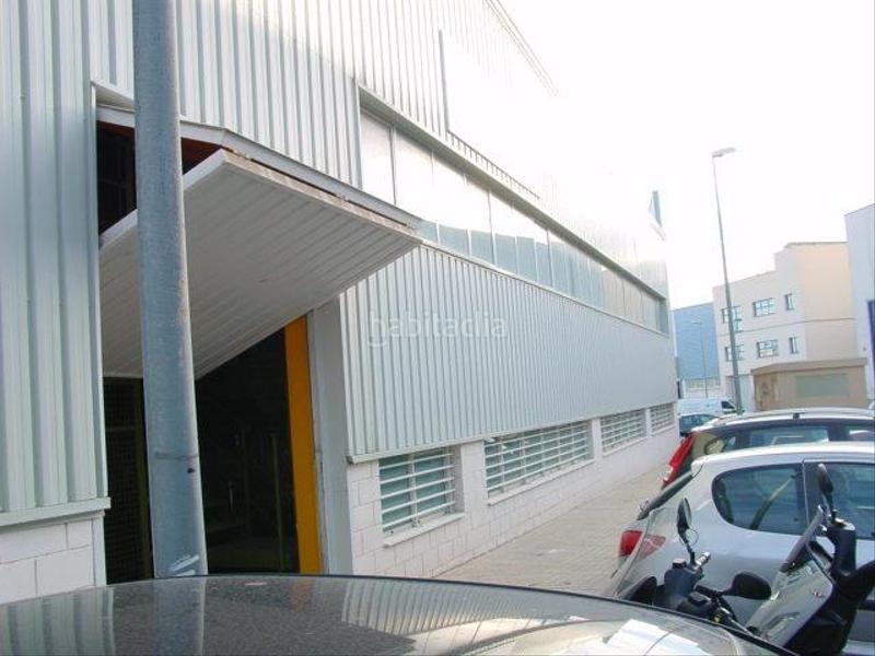 Foto 9b268b4e-43f9-4f94-bd71-5fb3e5292108. Location bâtiment à usage industriel dans San Crispín-Huerta Nueva-Estación Elda