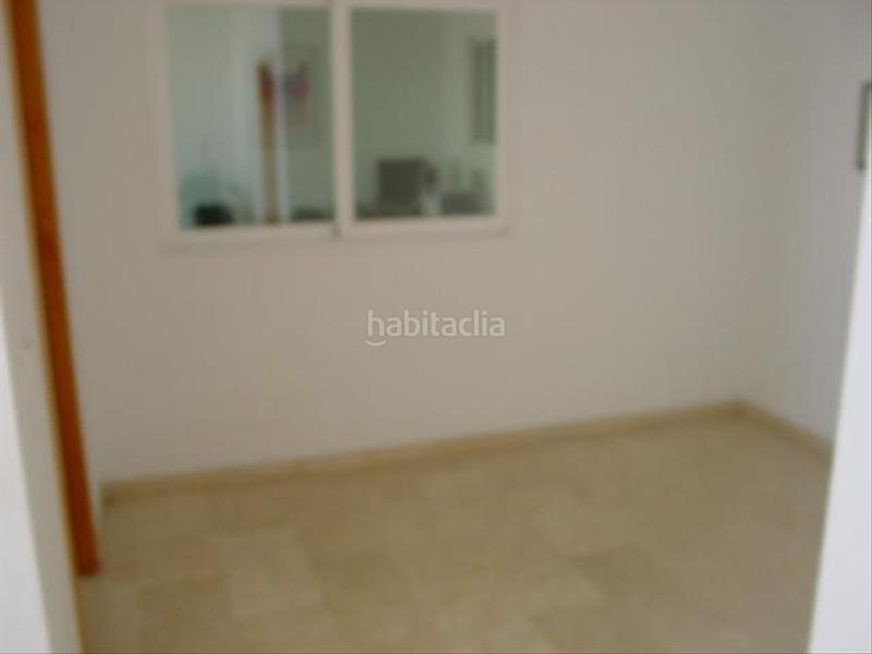 Foto d4a35d22-6c41-4359-88b9-6d6946adaa8e. Location bâtiment à usage industriel dans San Crispín-Huerta Nueva-Estación Elda