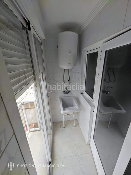 Foto dbc3bf5e-e718-4504-94c3-d51c0fe7667f. Lloguer pis amb aparcament a Centro Elda