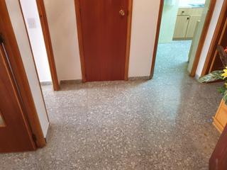 Appartement à Plaza de Toros-Avenida Chapí-Trinquete. Ocasión